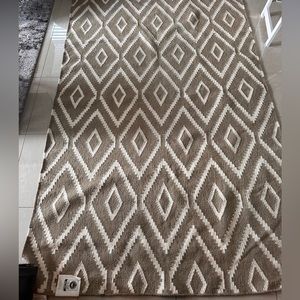 West Elm never used 5x8 tan rug Orig $499 w/ free unused $50 non slip rug pad